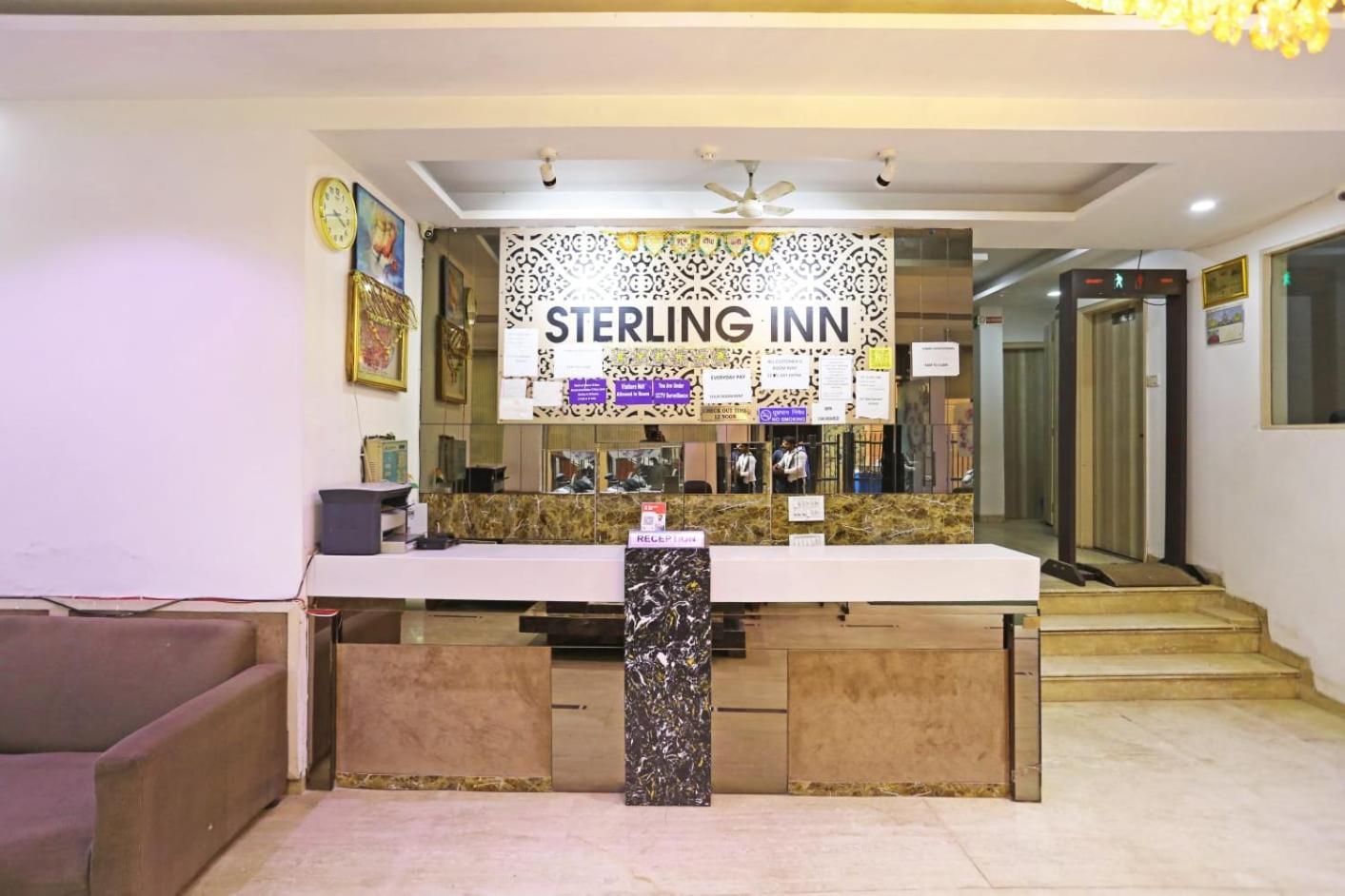 Hotel Sterling Inn, Nova Deli Exterior foto